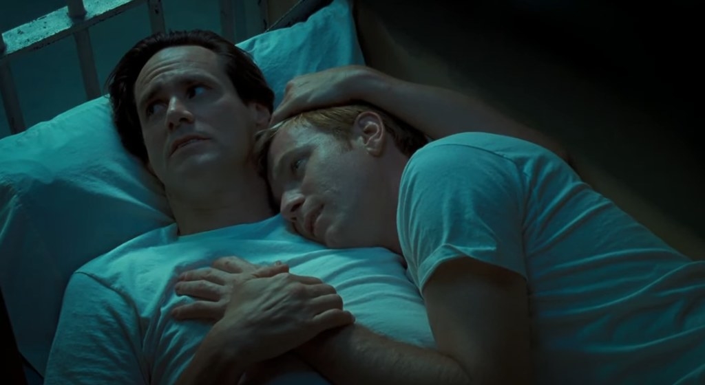 Jim Carrey and Ewan McGregor as Jay and Phillip laying down together