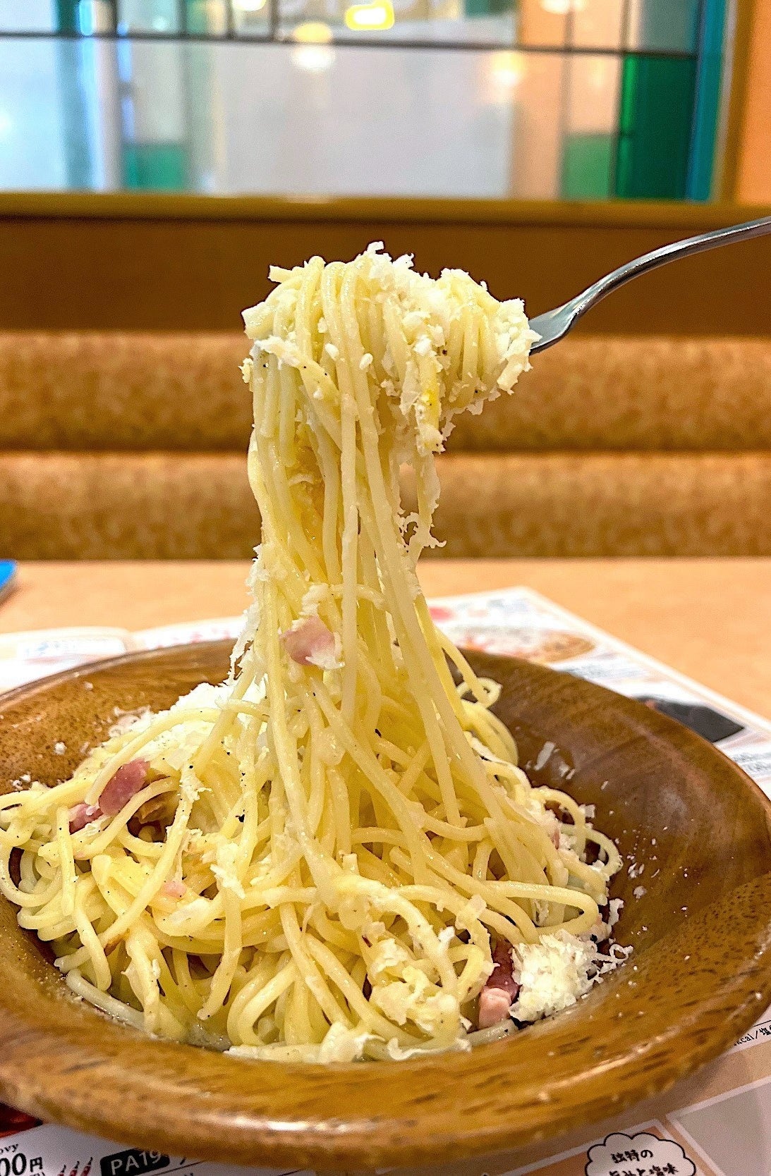 サイゼリアのおすすめフード「たっぷりペコリーノチーズのカルボナーラ」