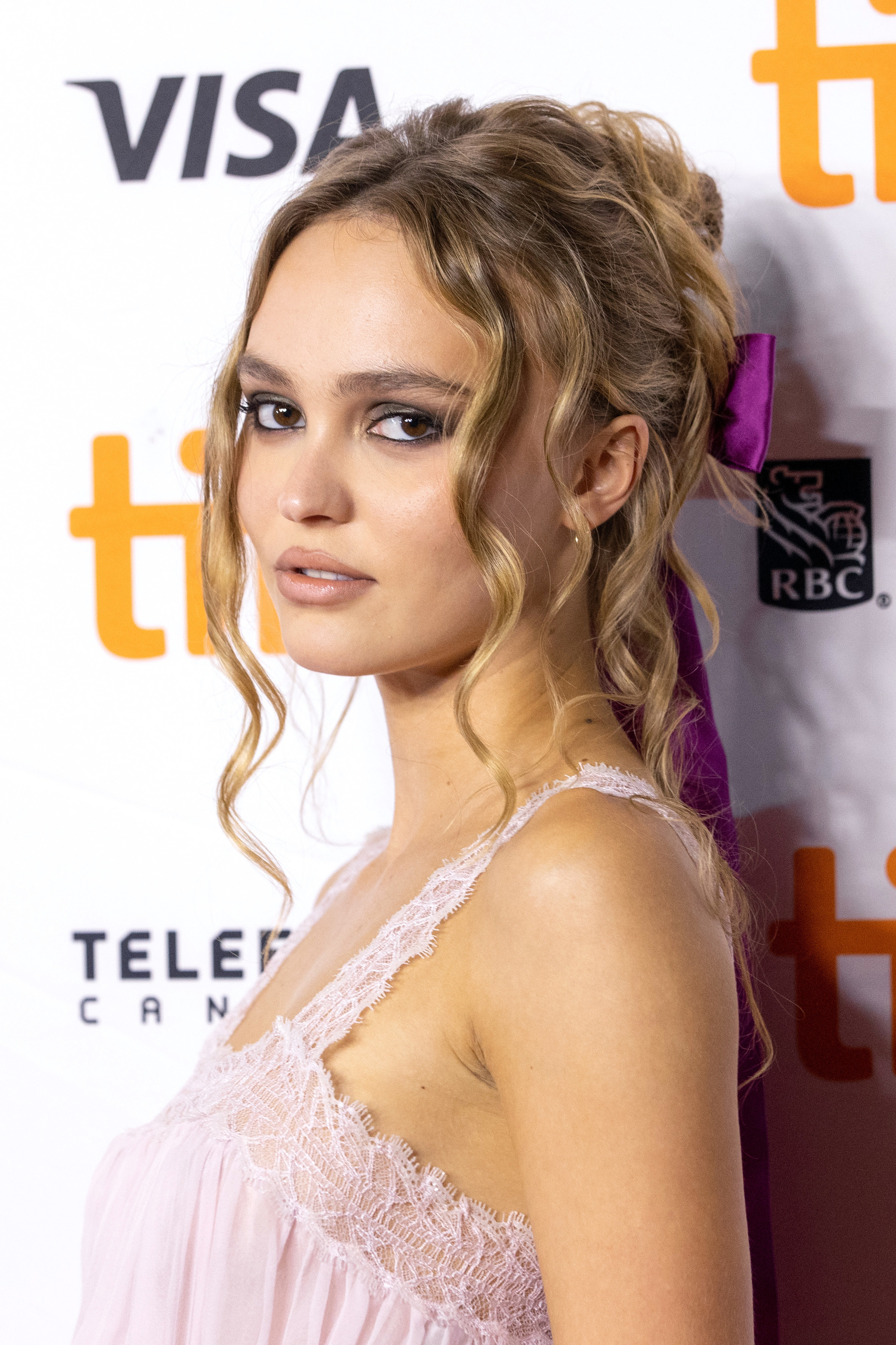 Lily Rose Depp Talks Johnny Depp Amber Heard Trial Silence - 21