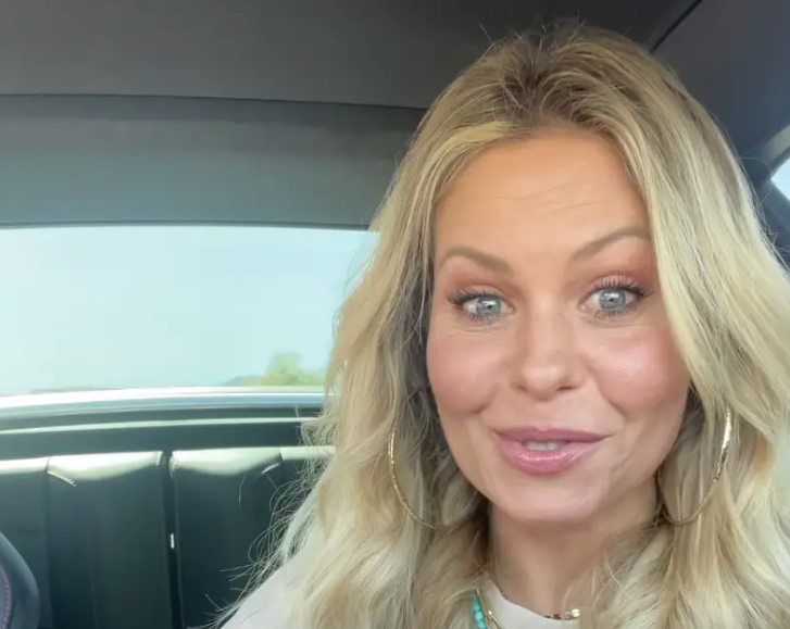 JoJo Siwa Called Out Candance Cameron Bure LGBTQ Comments - 73