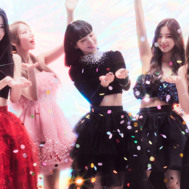 アイドル LESSERAFIM LE SSERAFIM (르세라핌) 'FEARLESS -Japanese ver.-' OFFICIAL M/V