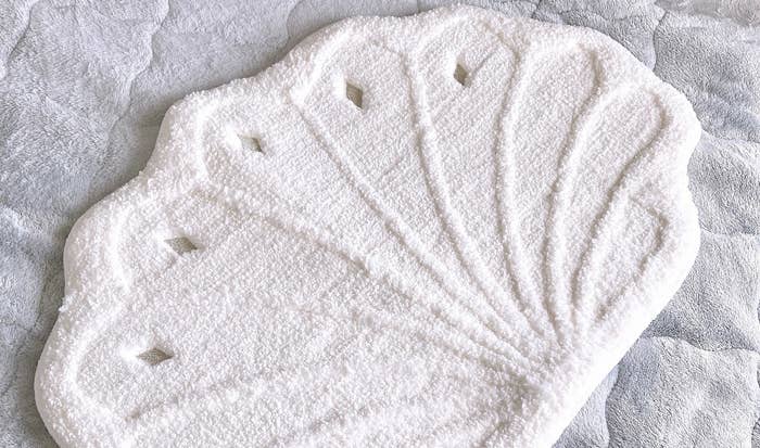 Francfranc(フランフラン)のオススメのマット「シェル マルチマット ホワイト」