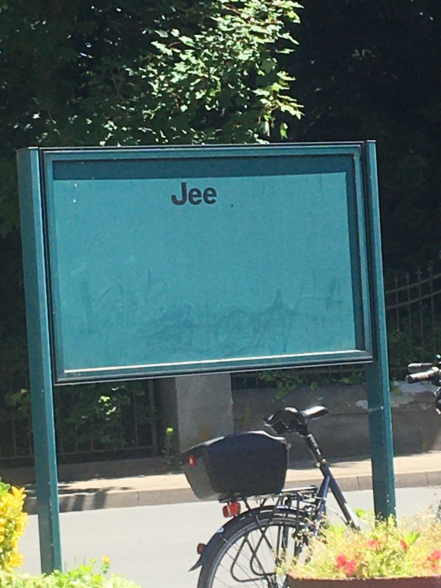 sign that just says Jee