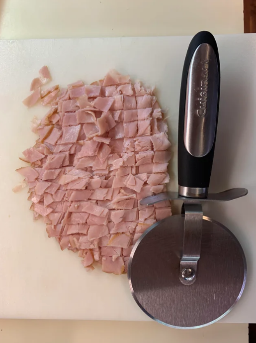 pizza cutter that diced ham