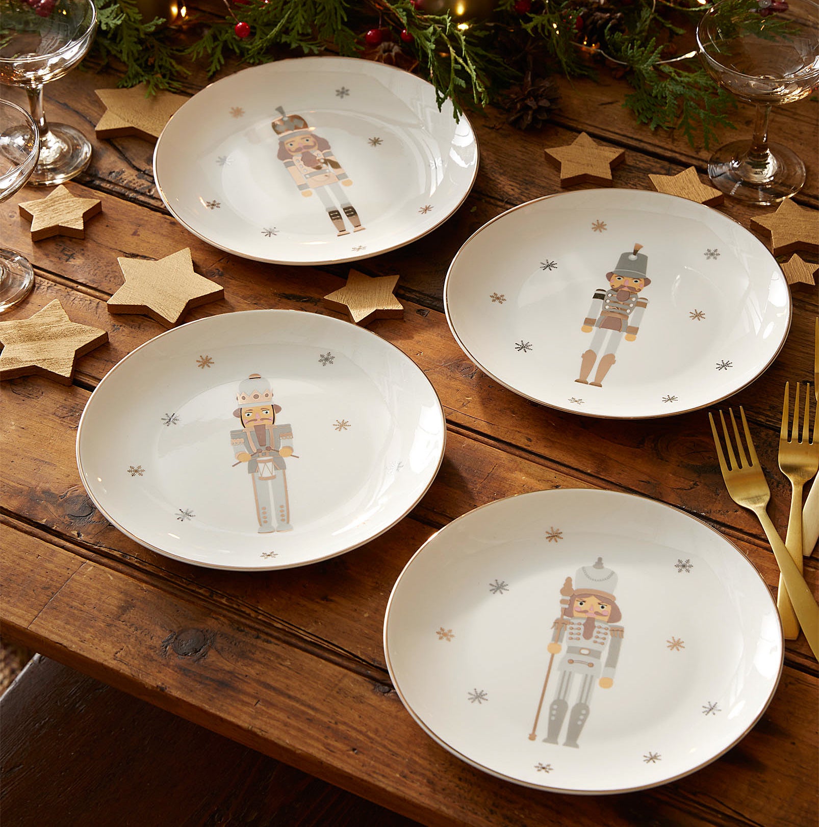 the plates on a decorated table