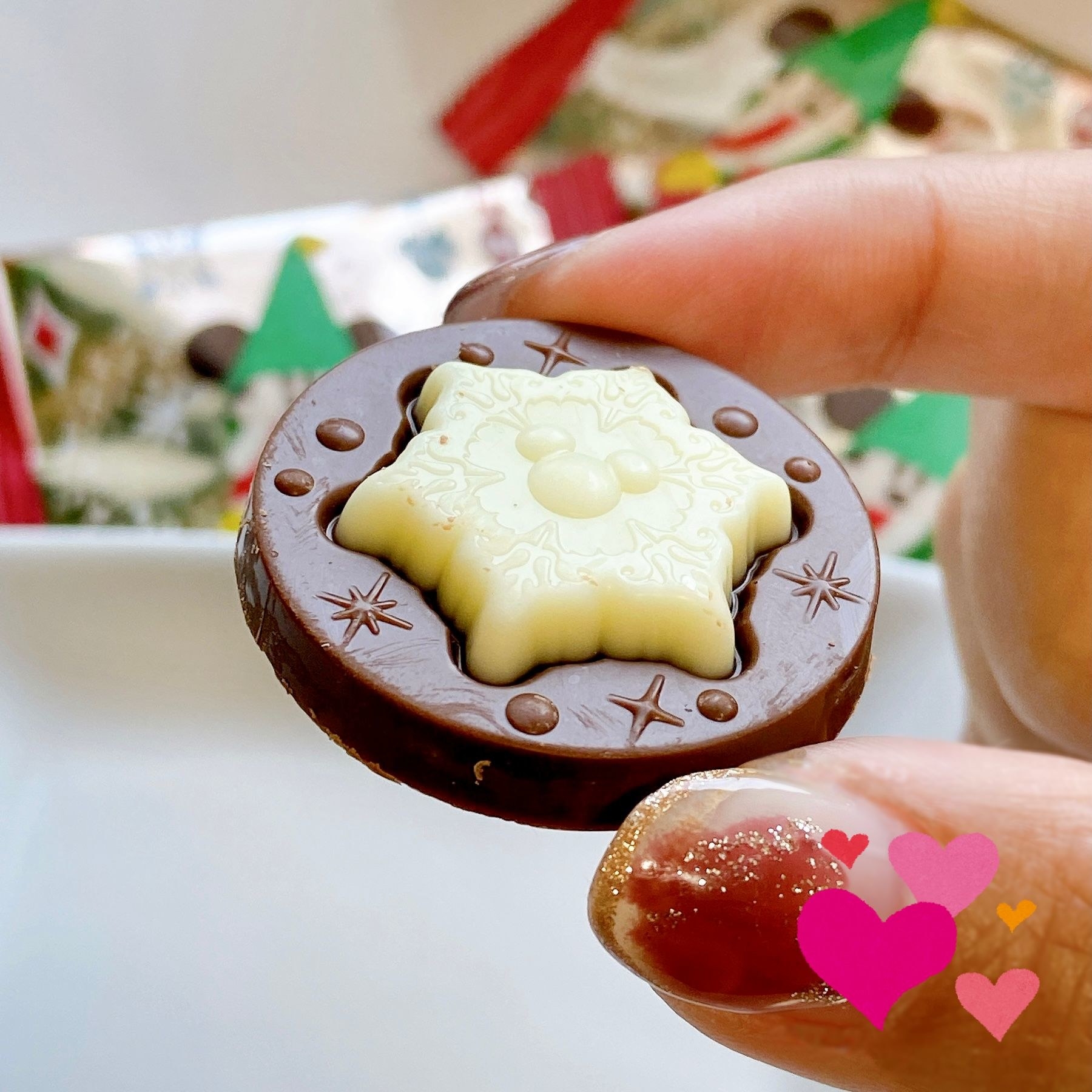 ディズニーランドのクリスマス限定お土産「アソーテッド・チョコレート 缶」