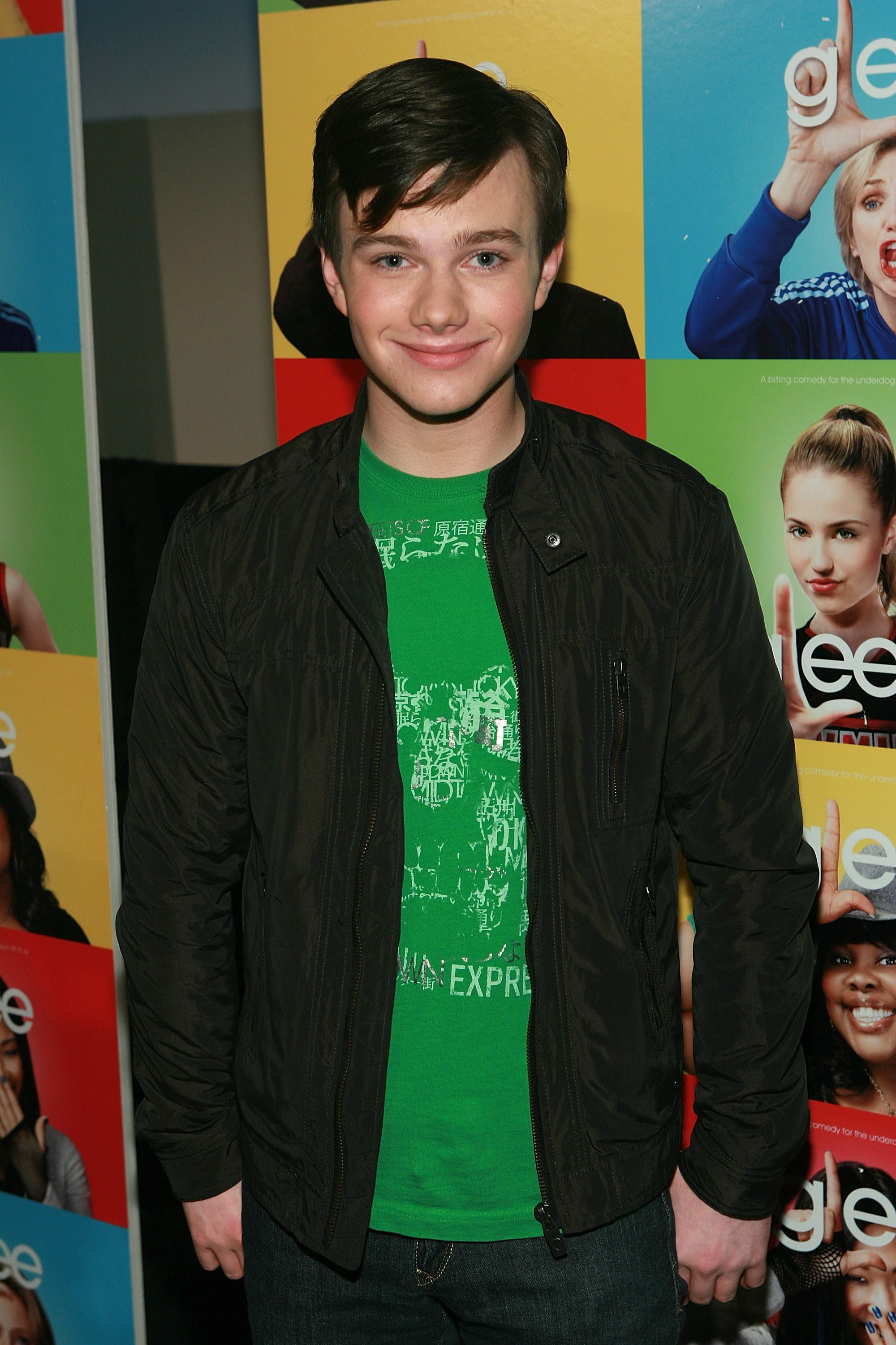chris at a glee event