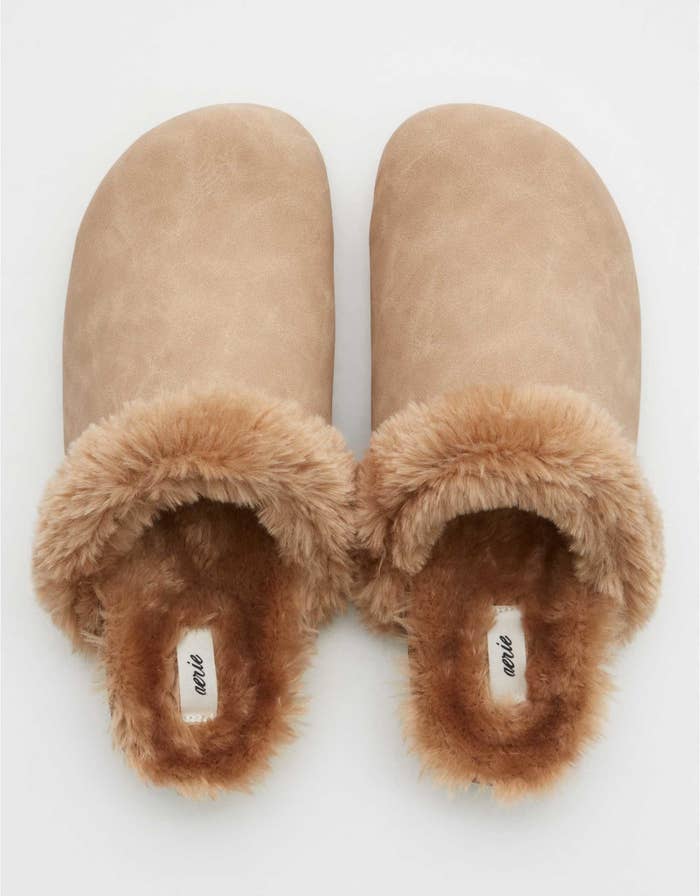closed toe slides with tan faux fur insides