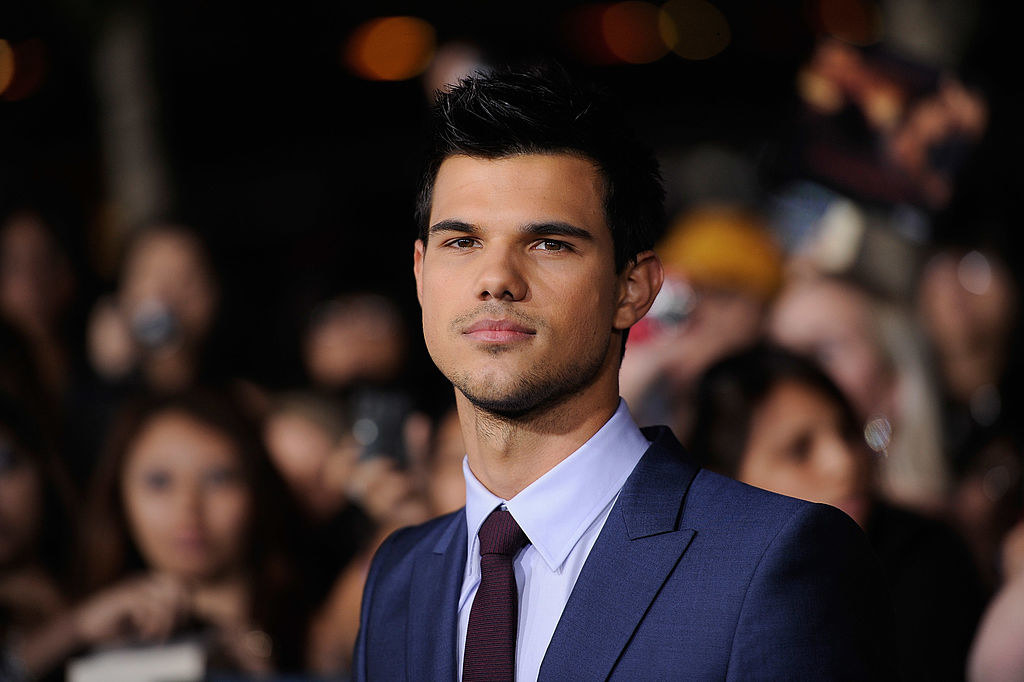 closeup of Taylor Lautner
