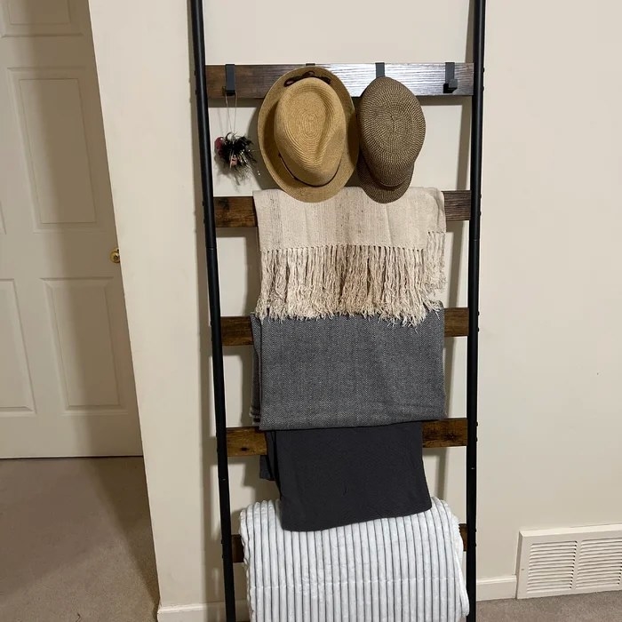 Reviewer&#x27;s photo of the blanket ladder