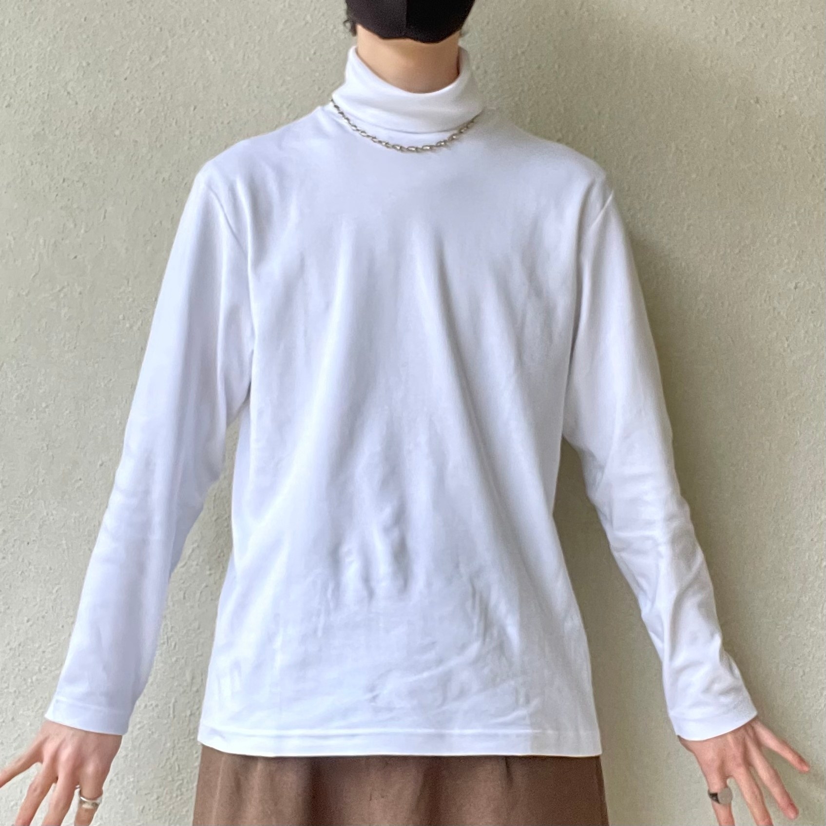 GU ジーユー タートルネックＴシャツ インナー メンズ 白 - Tシャツ