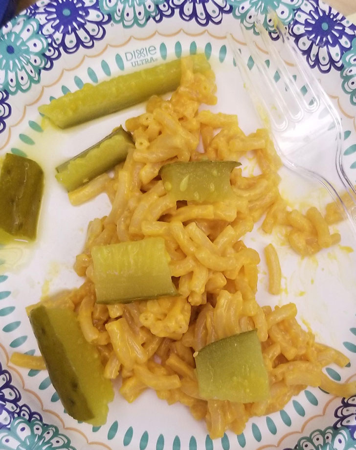Mac &#x27;n&#x27; cheese with dill pickles.
