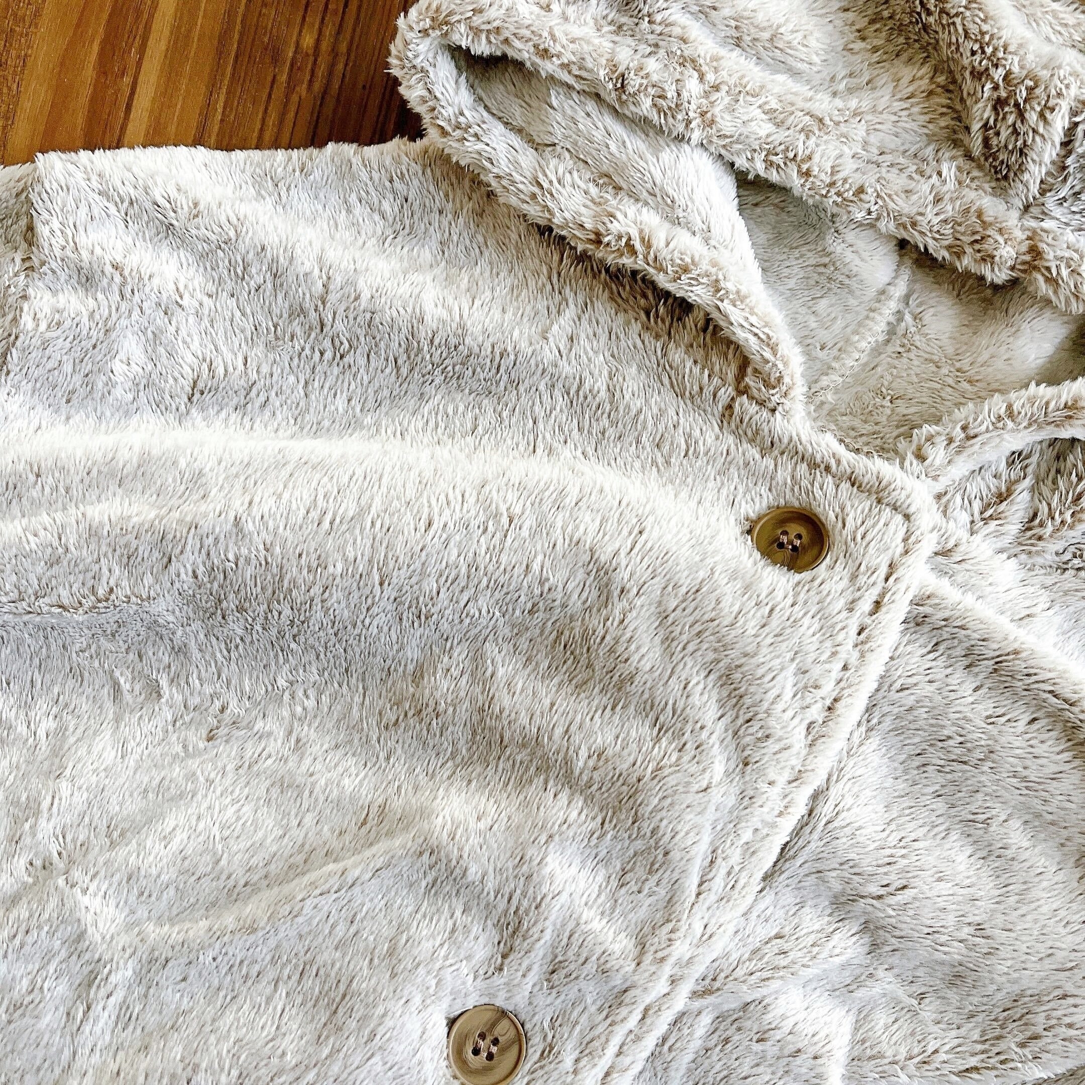 NITORI（ニトリ）のおすすめリラックスアイテム「すっぽり収納 フード付き着る毛布 ロング丈」