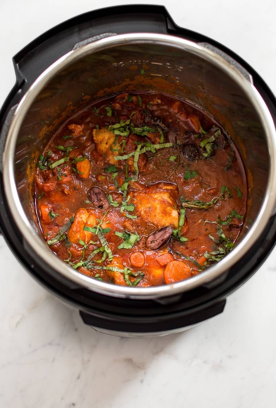 This Instant Pot Is On Sale In Canada Just In Time To Make All Your Cozy  Fall Recipes - Narcity