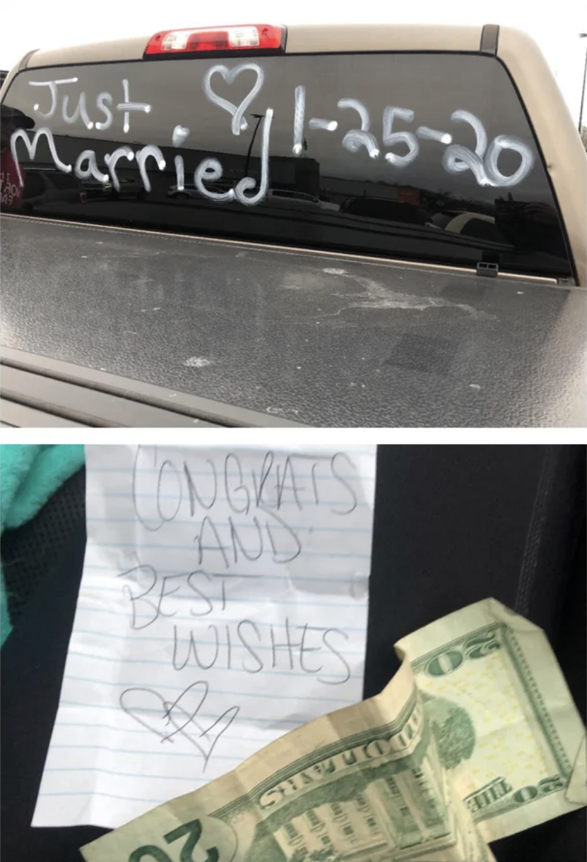 the note and a 20 dollar bill