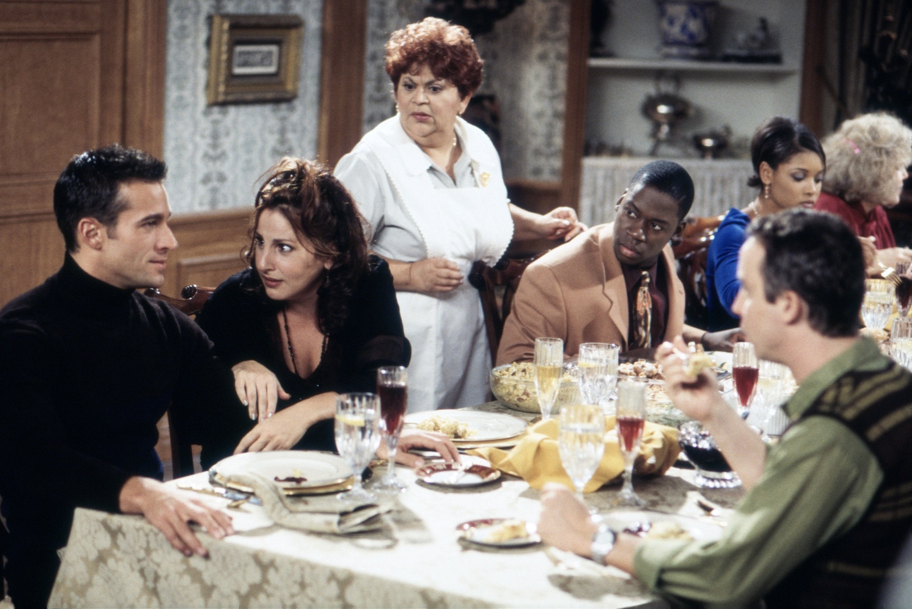 Dan Cortese, Kathy Najimy, Lupe Ontiveros, Daryl Mitchell and Wallace Langham in Veronica&#x27;s Closet