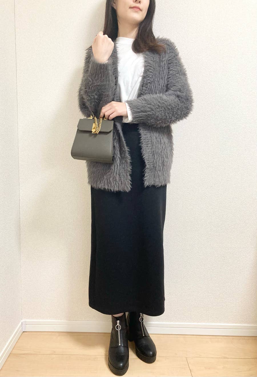 GU】コスパおかしいって！1990円→1490円の「伸びるスカート」着心地よ  