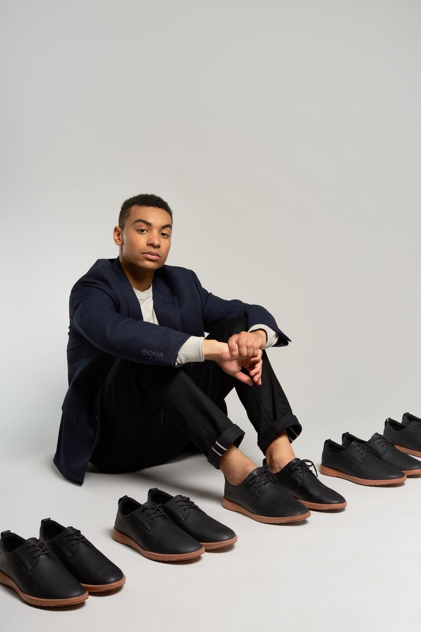 delicious miss brown caesar dressing Coclico Beech Oxford Black Leather