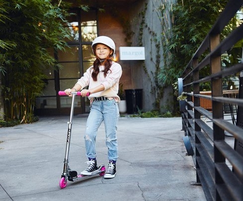 scooter para niños con manubrio ajustable