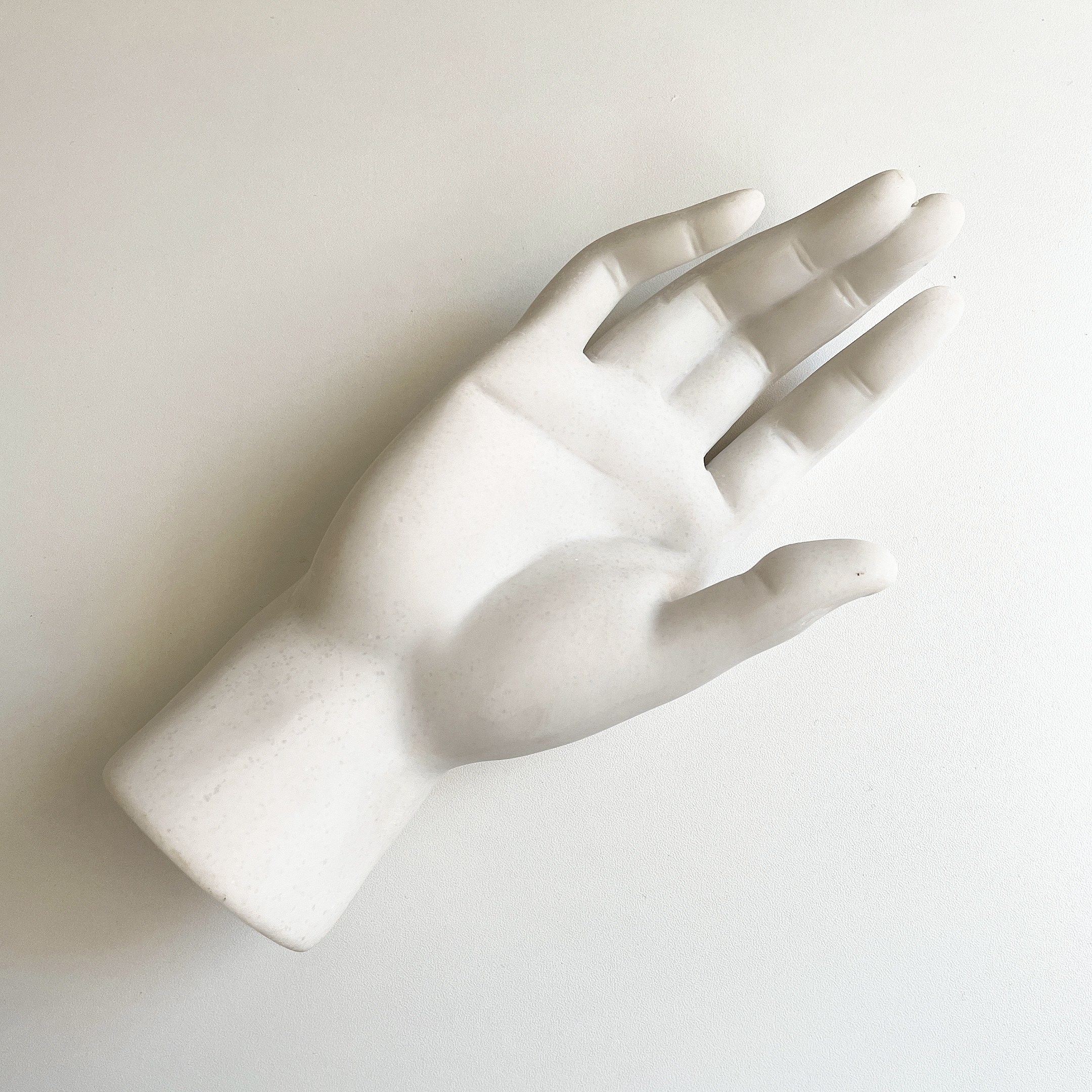 Francfranc（フランフラン）のオススメインテリア「ハンド オブジェ ホワイト」