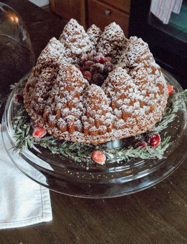reviewer's mountain shaped cake on cake stand