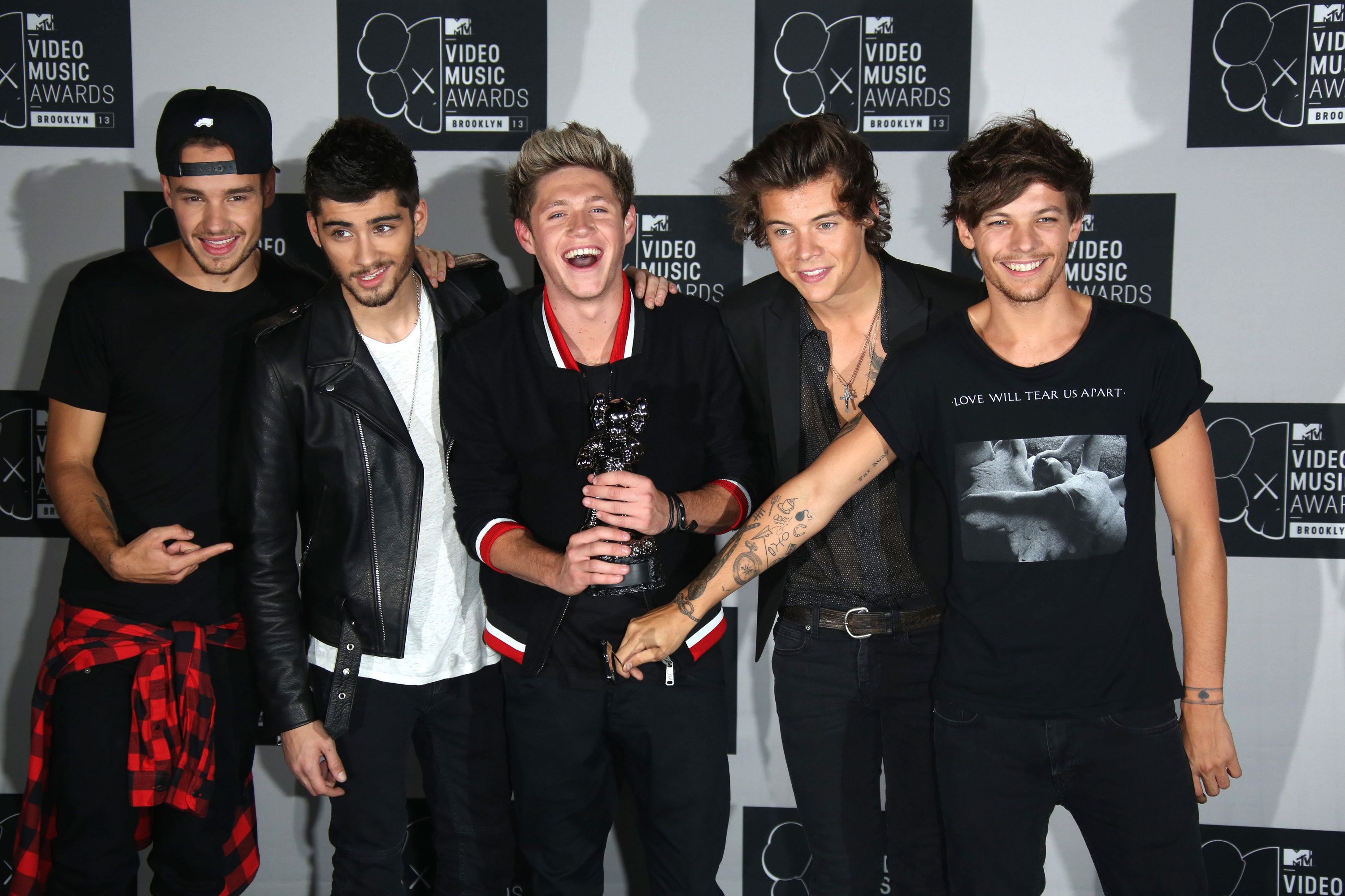One Direction in 2013 at the MTV red carpet