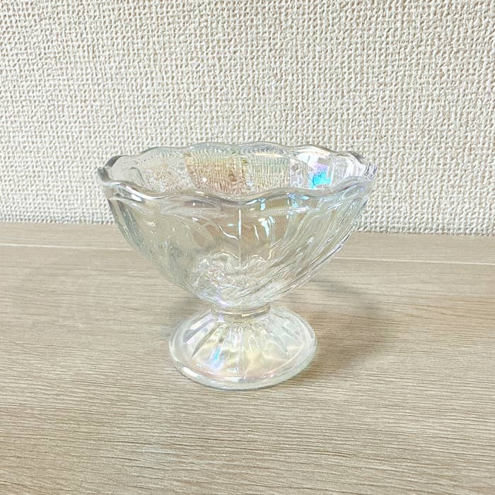 CanDo(キャンドゥ)のおすすめ食器「スパイラルデザートグラスオーロラCL」