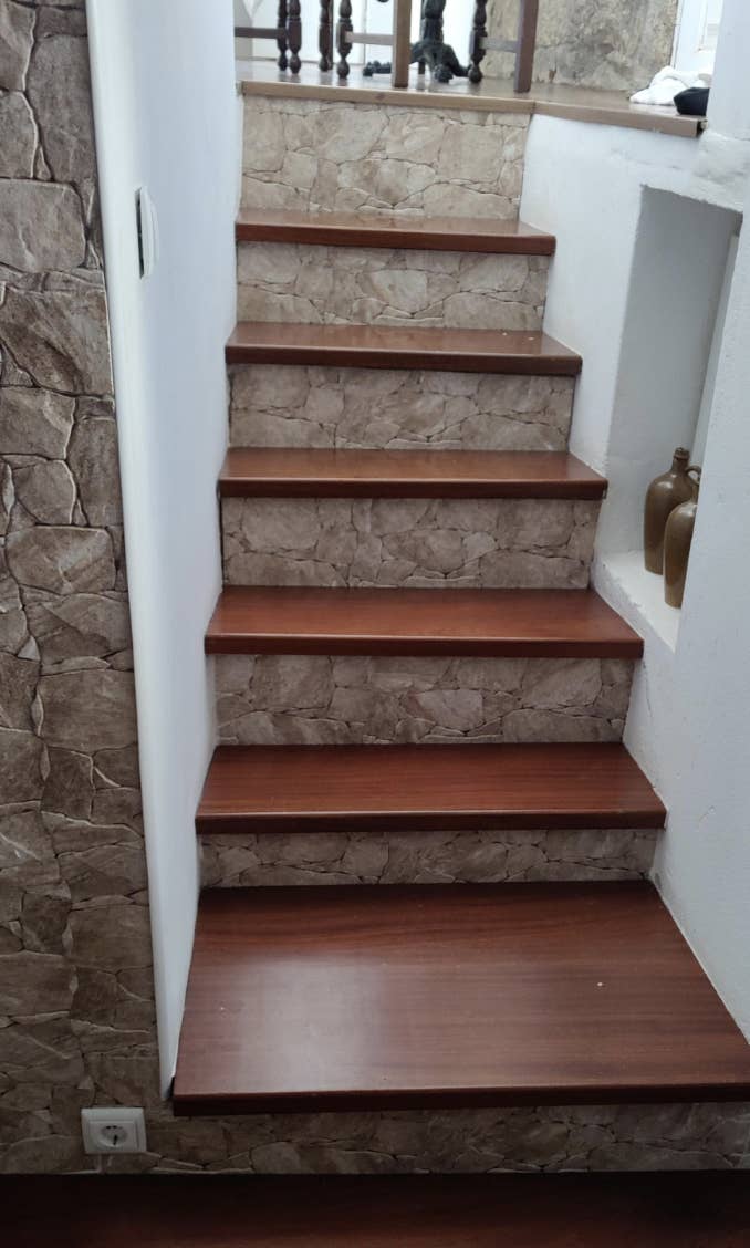 Stairs that are different sizes