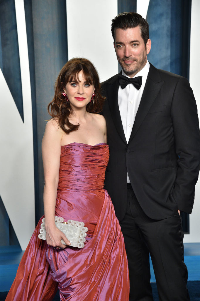 zooey and jonathan at an event