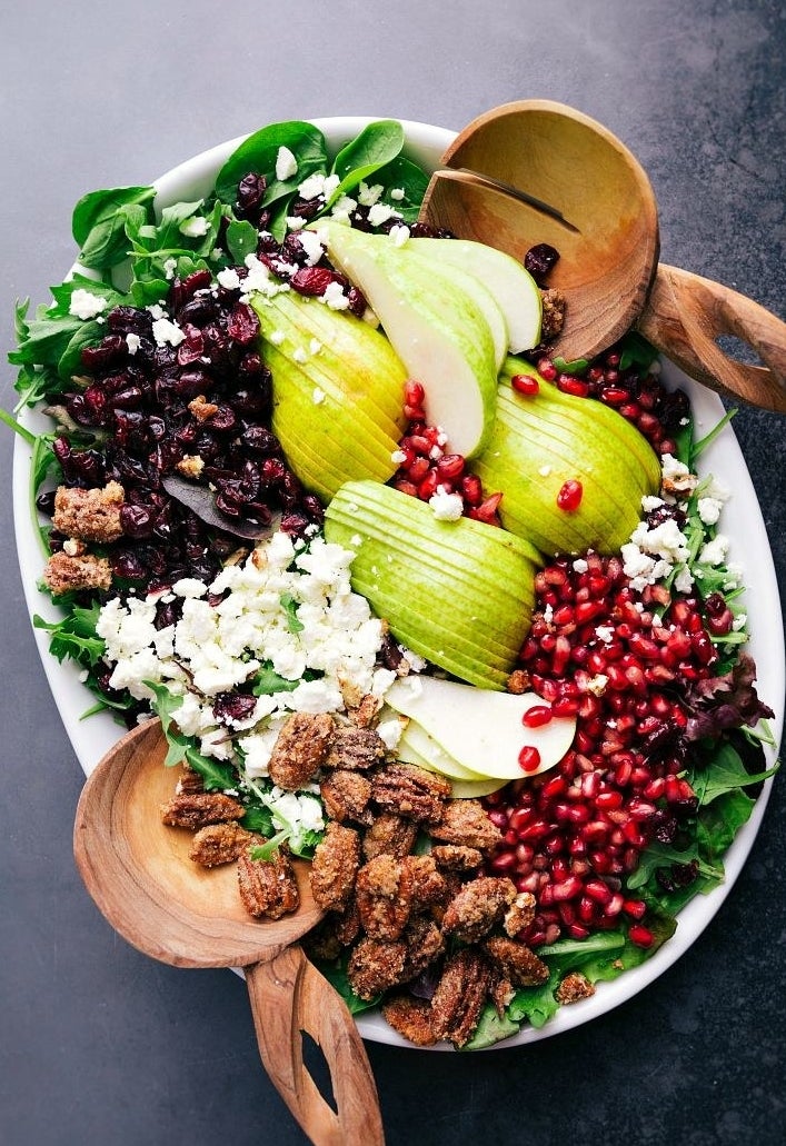 Pear and pomegranate salad with walnuts and cheese