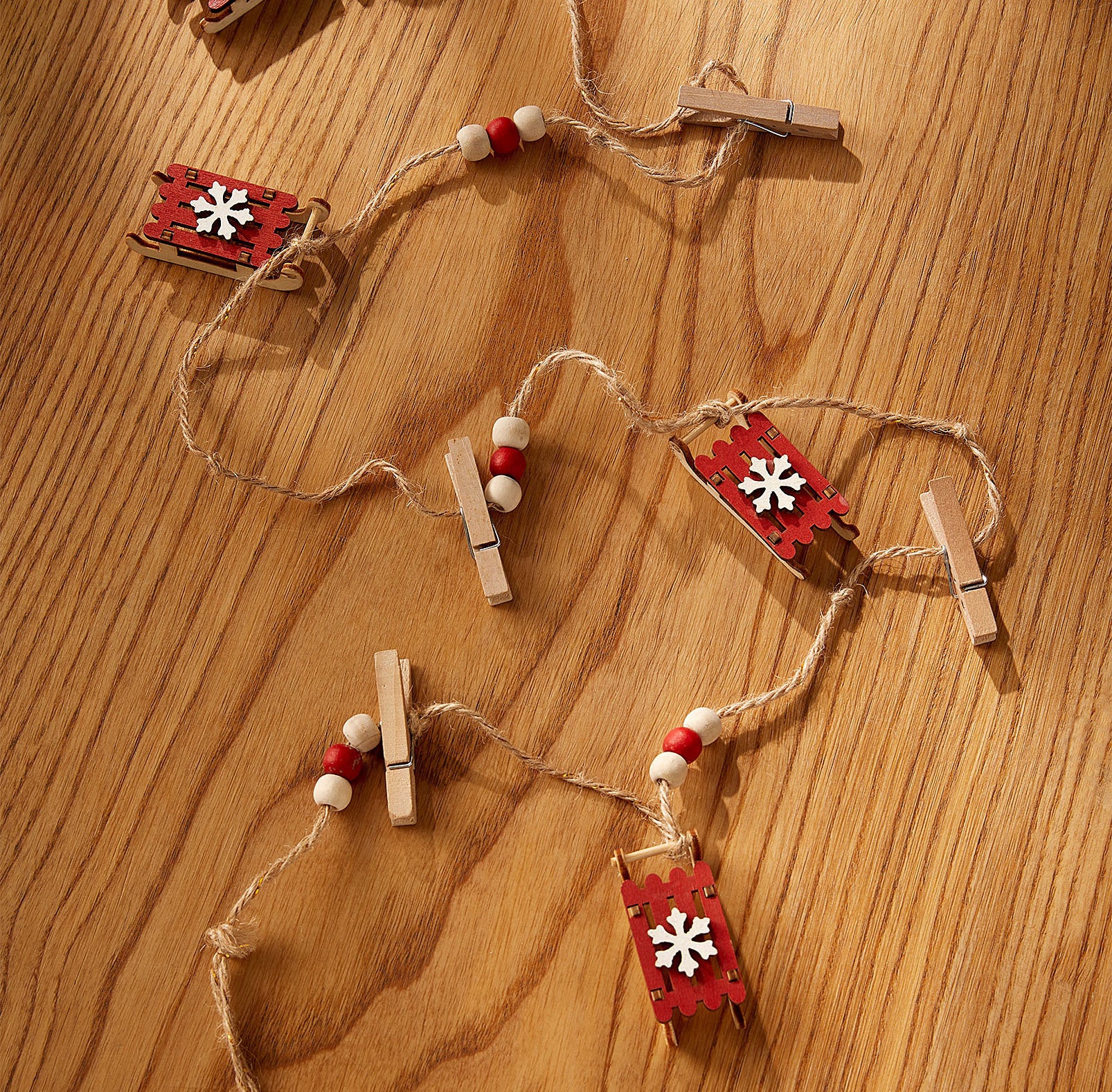 the garland on a wooden table
