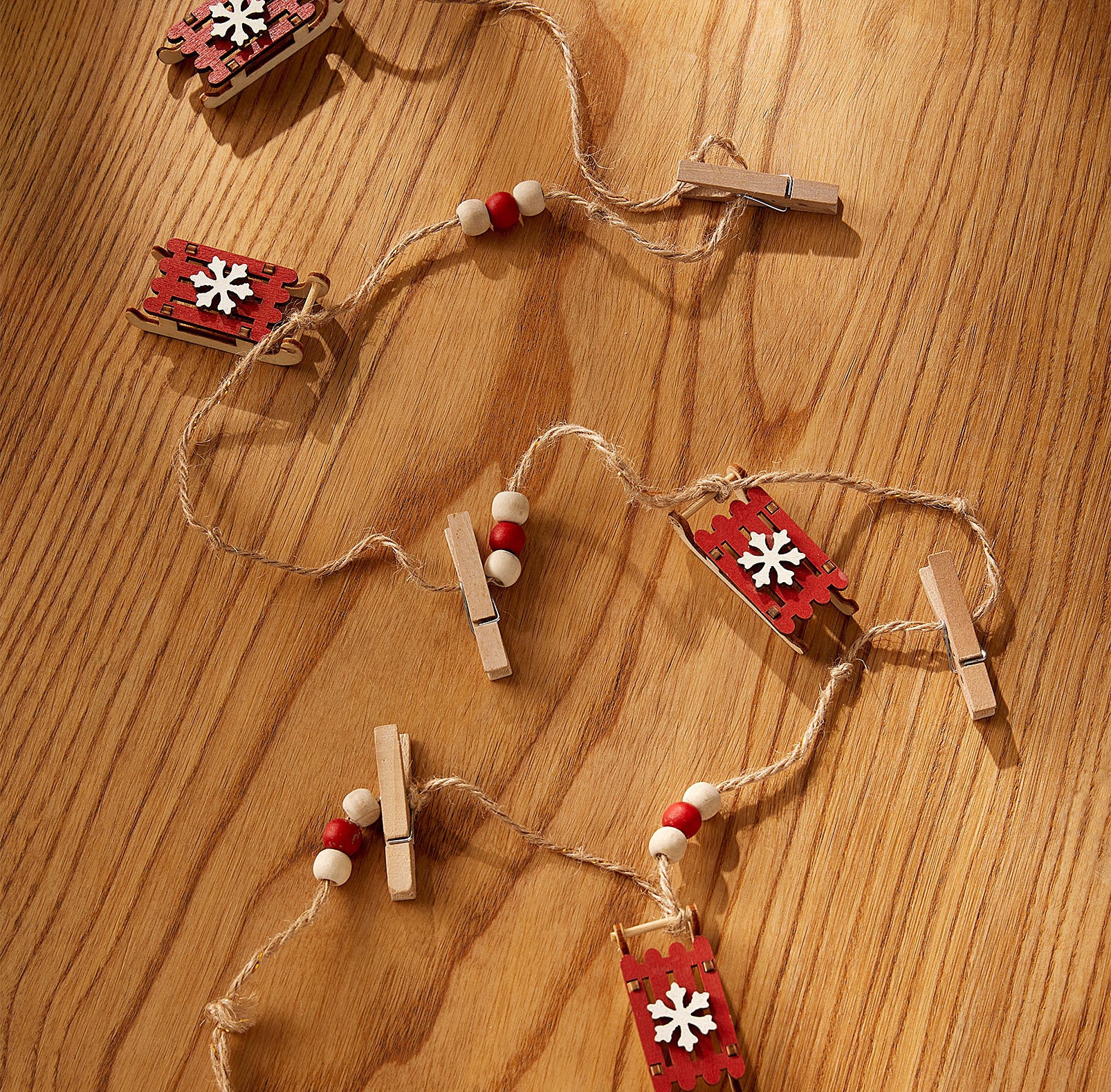 the garland on a wooden table