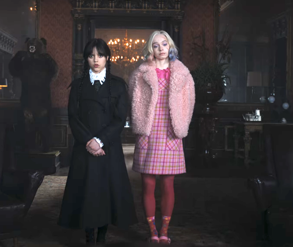 Wednesday On Netflix — 24 Amazing Outfits From The Show