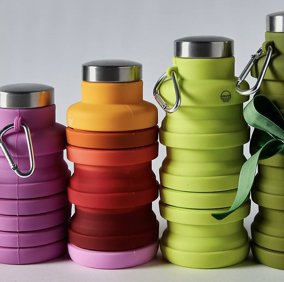the water bottle in four different colors