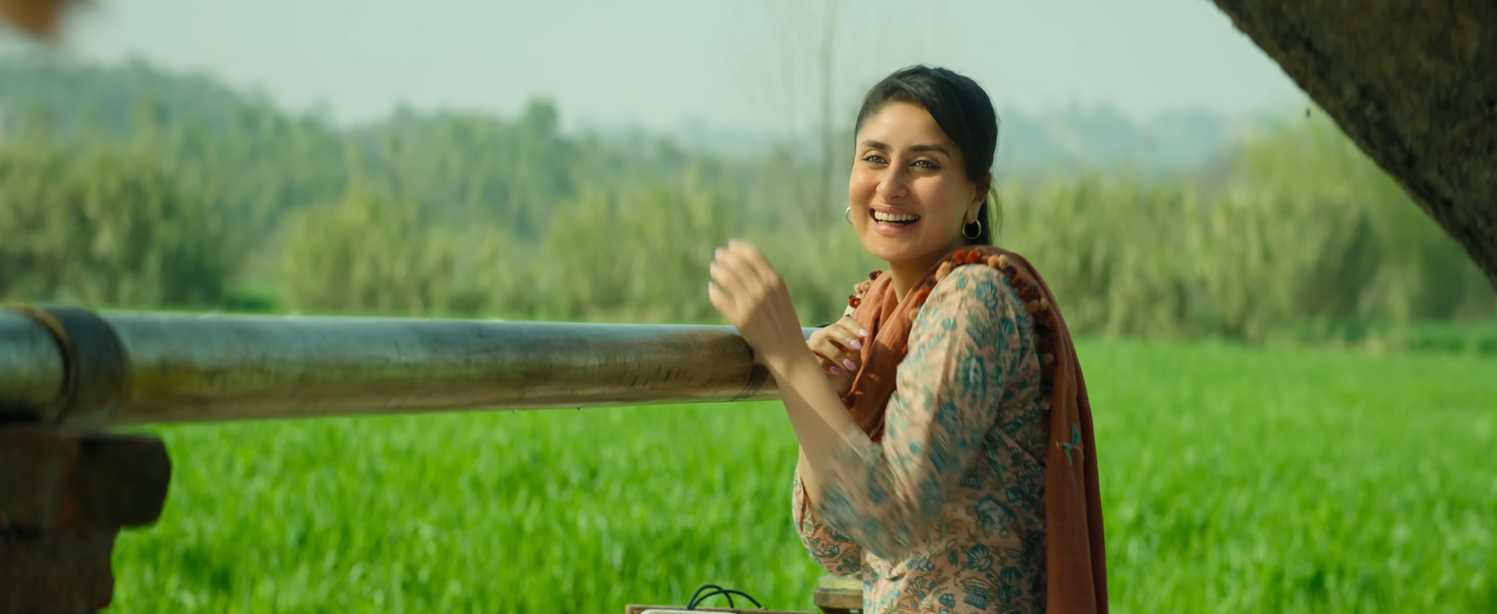 Kareena Kapoor smiling