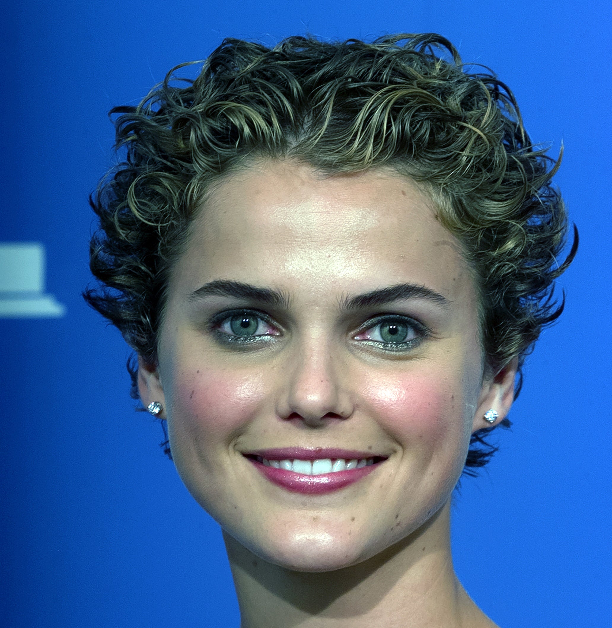 Keri Russell at a press event with short hair