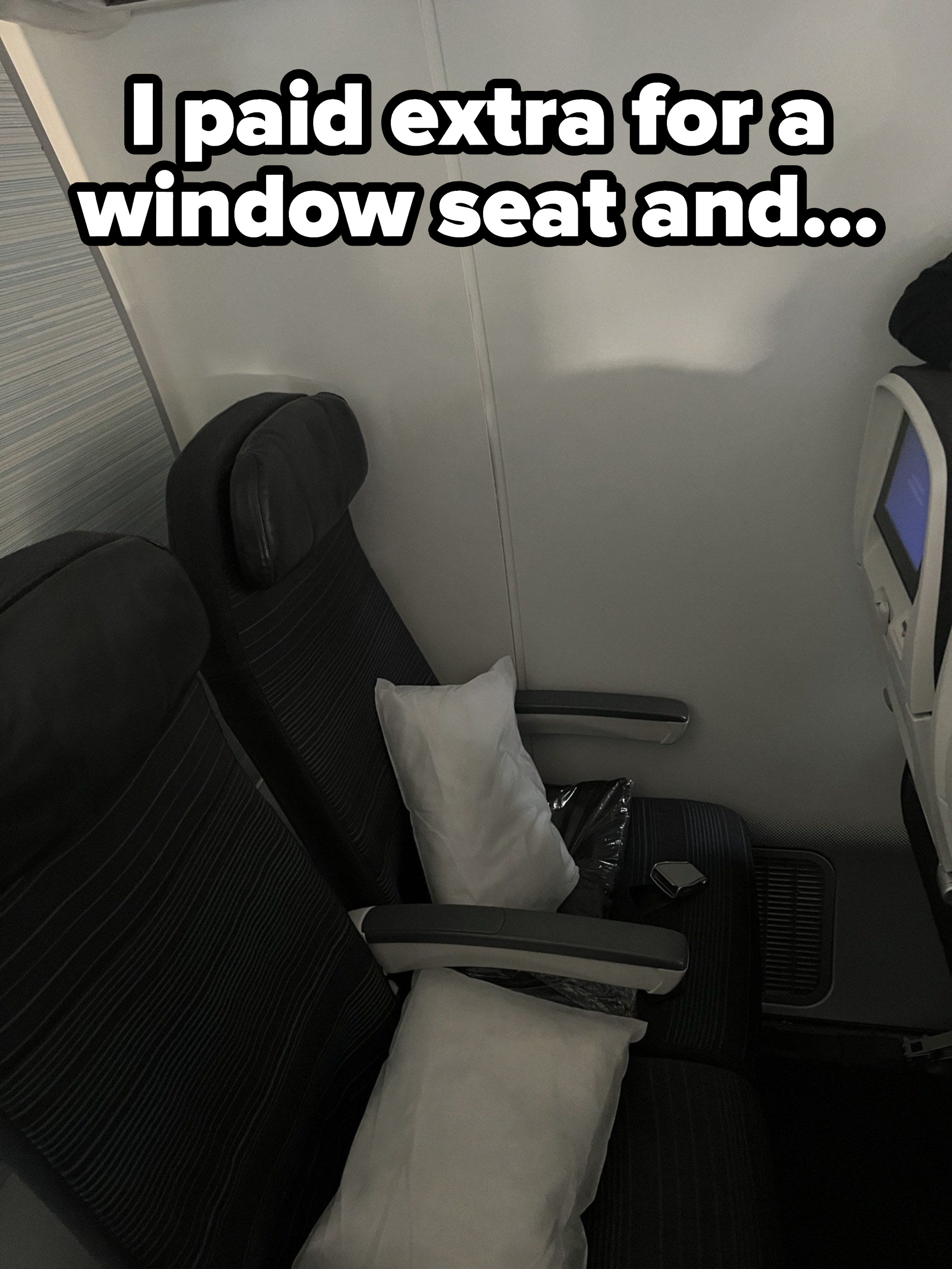 seat without a window