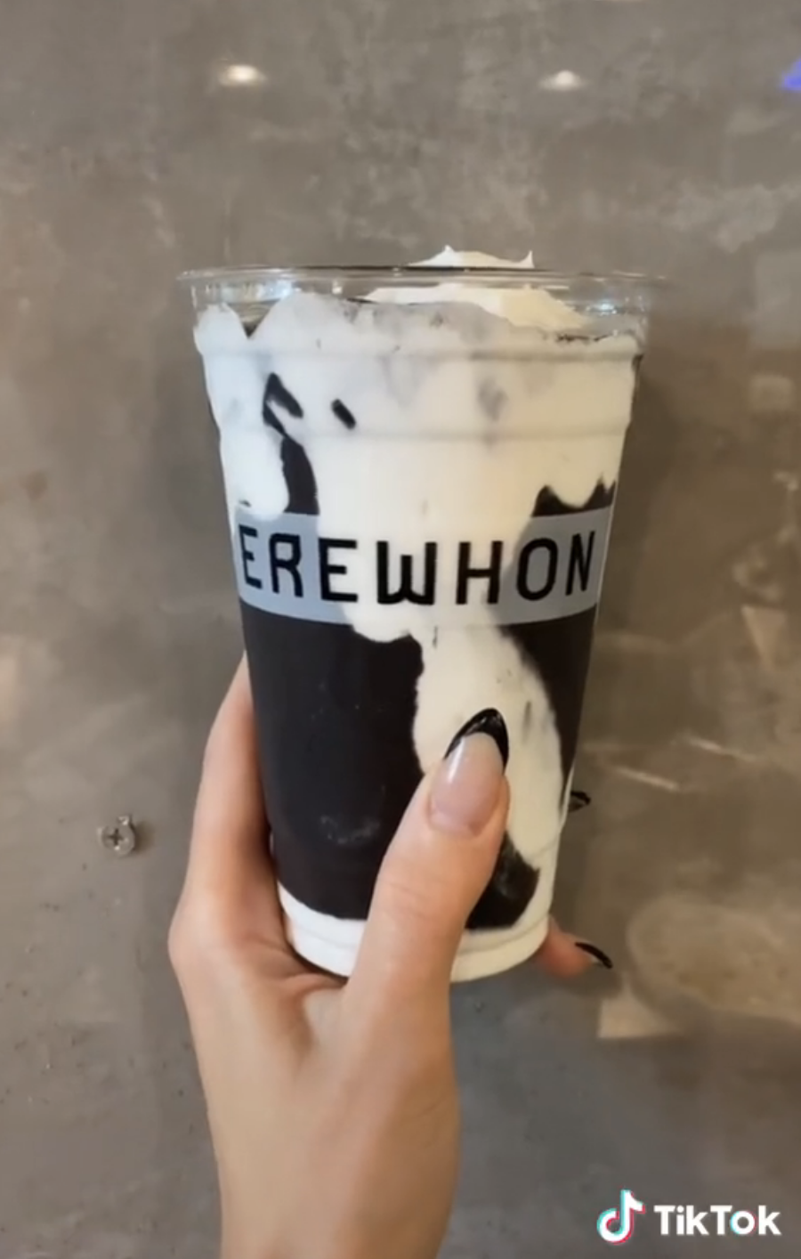 Kourtney Kardashian s Erewhon Smoothie Copycat Recipe - 43