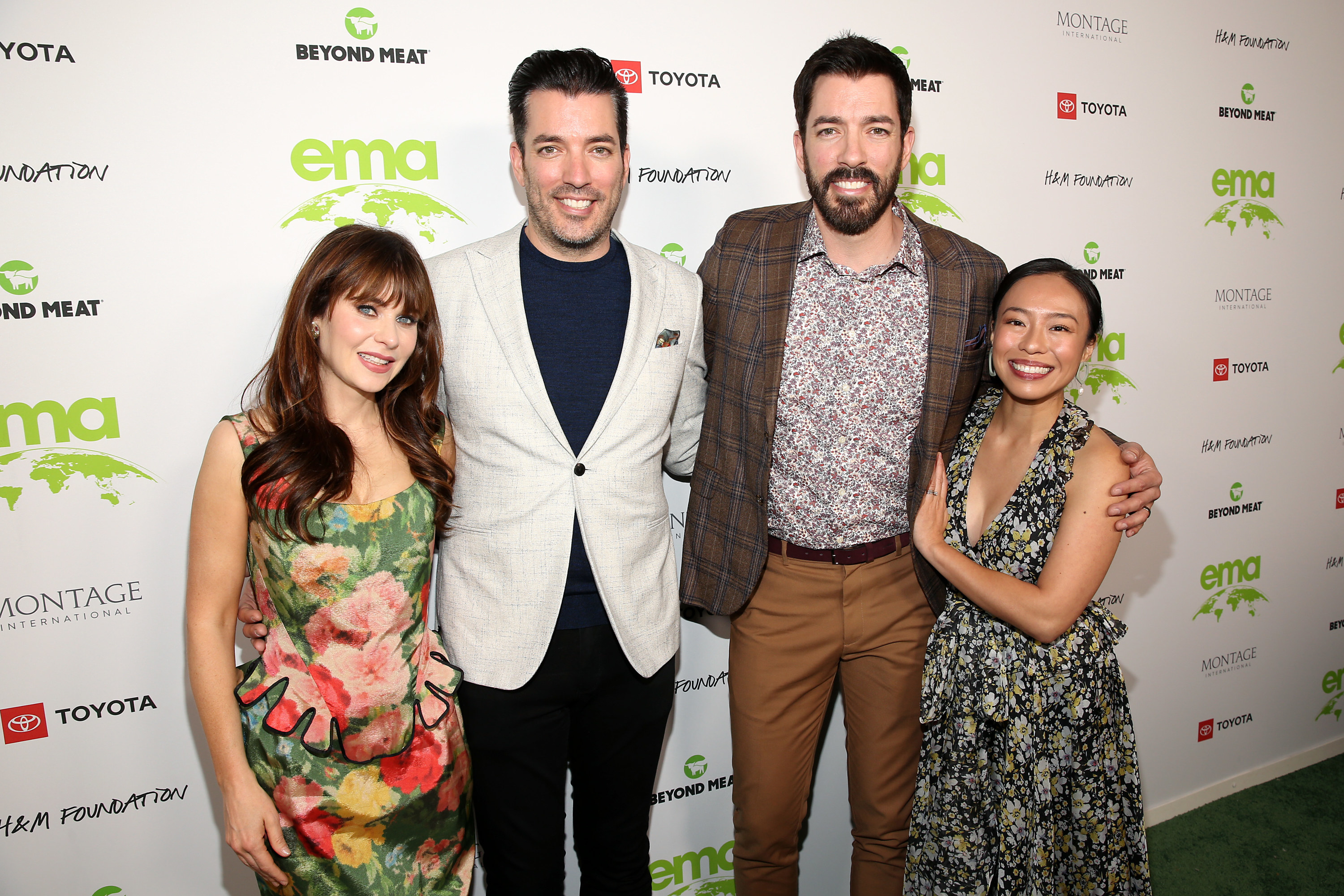 Jonathan and Drew Scott and their partners