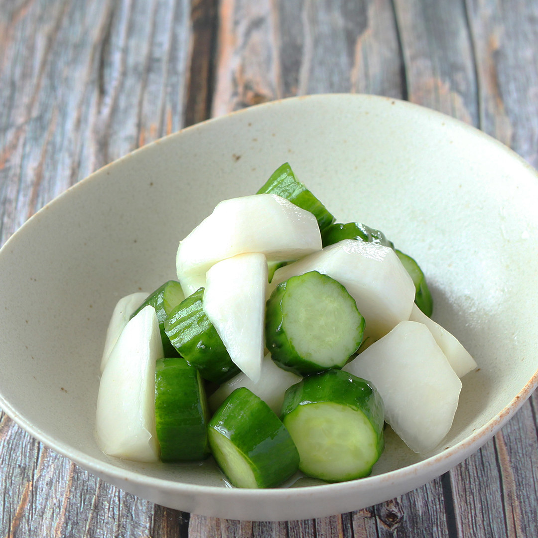 かぶときゅうりの浅漬け 昆布茶を使った漬物レシピ 作り方 Tasty