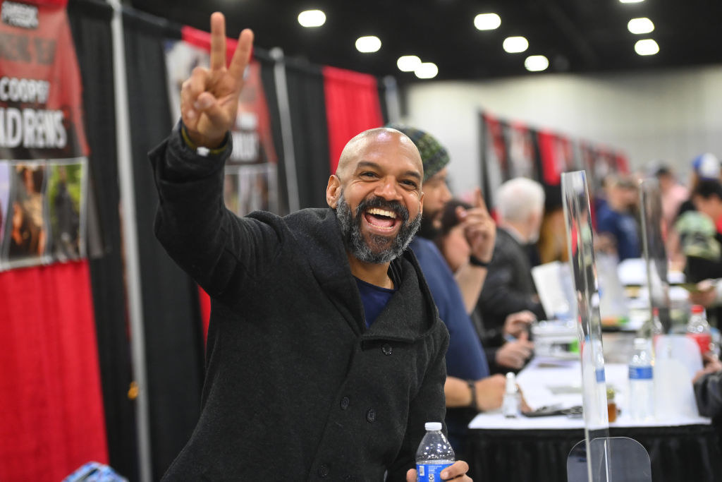 Khary Payton smiling at the 2022 Fandemic Tour at Georgia World Congress Center