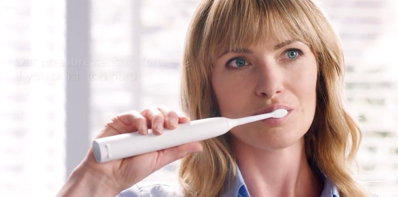A model using the toothbrush