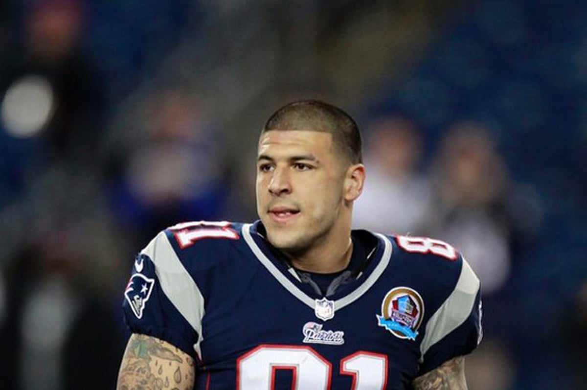 Patriots fans exchange Aaron Hernandez jerseys – The Denver Post