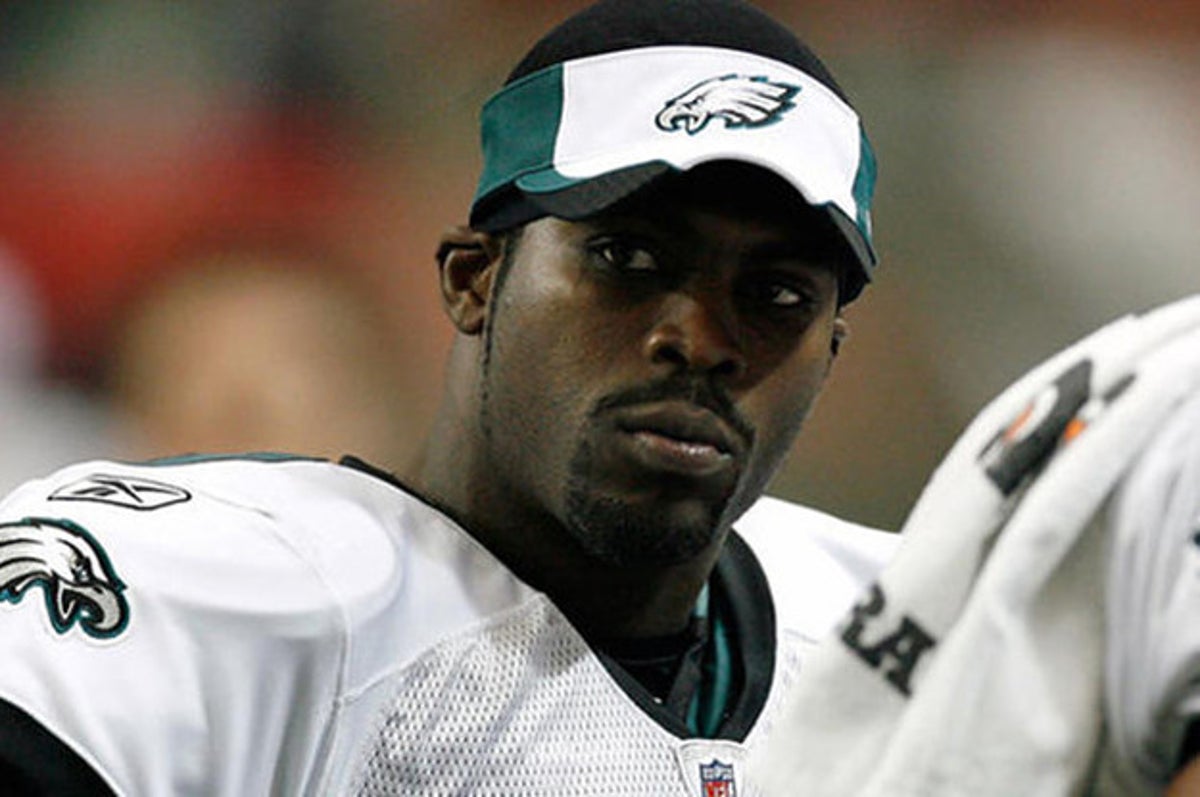 Vick Takes On QB for the Steelers – Sarah's Passion Blog