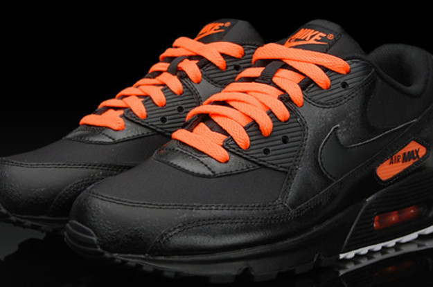 Nike air max 90 noir et orange outlet jordan