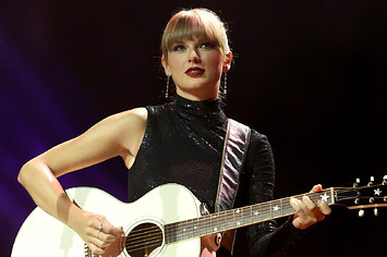 Taylor Swift performs onstage during NSAI 2022 Nashville Songwriter Awards.