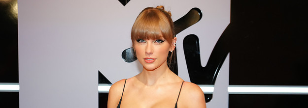 Taylor Swift's 'Midnights' Spends Fifth Nonconsecutive Week at No. 1 on  Billboard 200