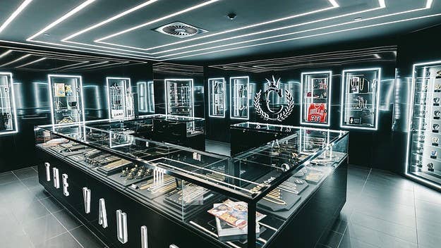 The Australian-based streetwear brand, founded by Simon Beard, will host store's grand opening this Saturday at the the Forum Shops at Caesars.