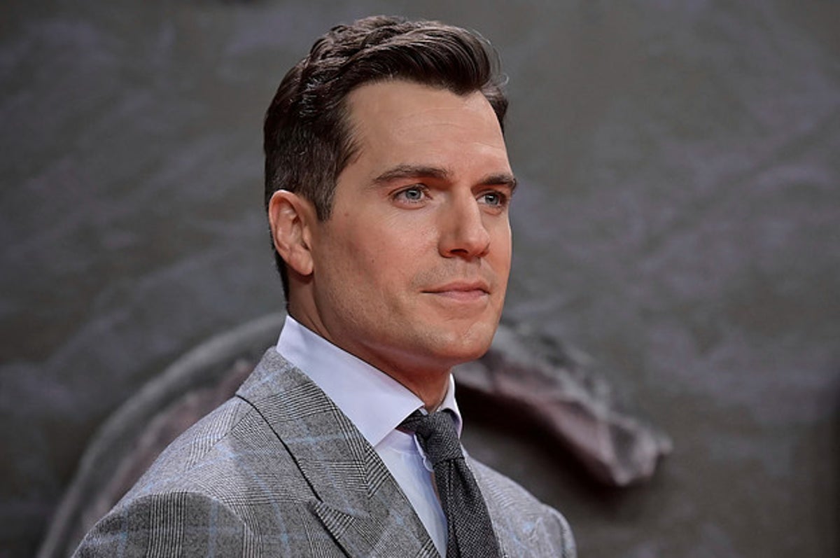 Fans React to Henry Cavill Confirming Return as Superman | Complex