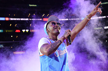 Chingy performs during halftime between the Sacramento Kings and the LA Clippers